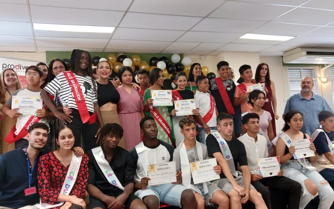 Graduación de 23 alumn@s del servicio de Refuerzo Educativo de Palma-Palmilla